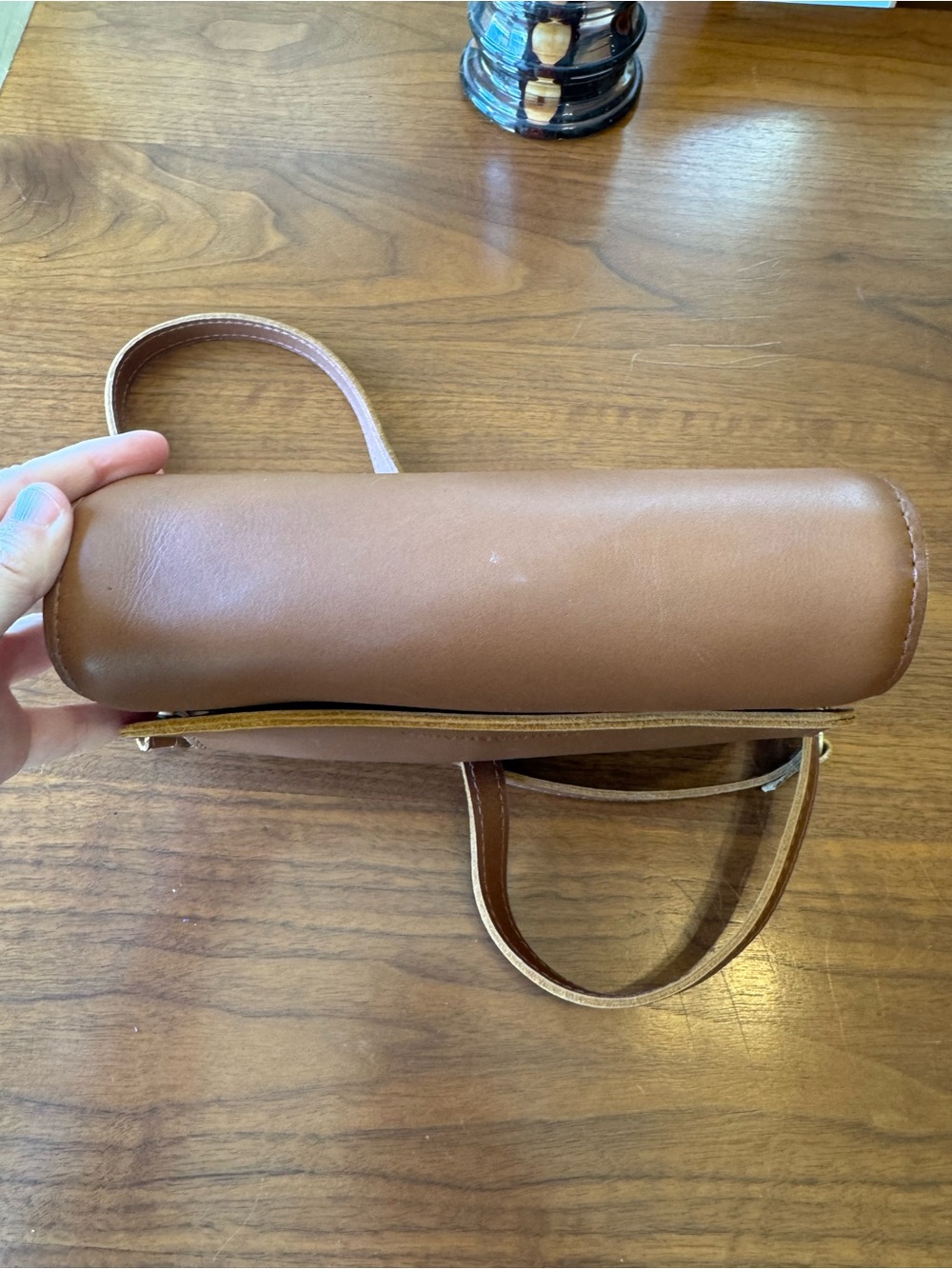 Portland Leather Medium Metro Crossbody - Picture 3 of 9